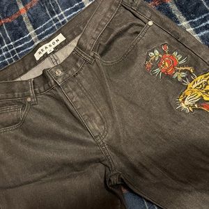 REASON Jeans